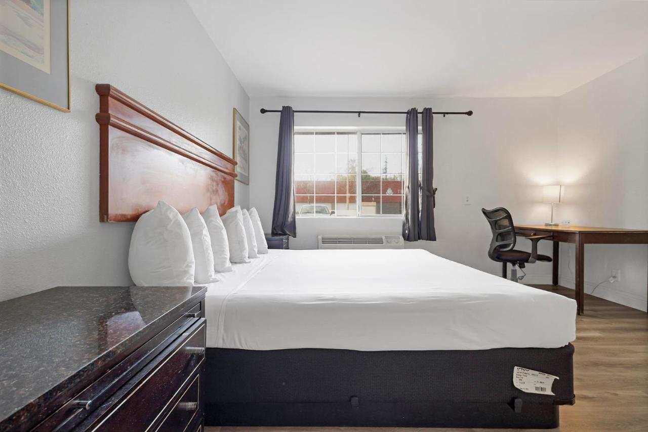 Heritage Inn Express Chico Bagian luar foto